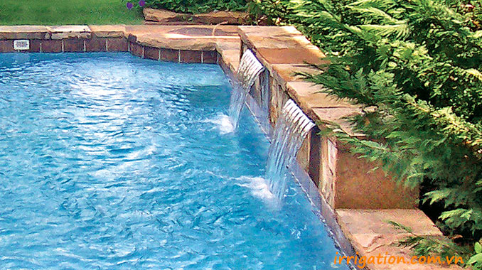 Thác nước hồ bơi nghệ thuật là gì